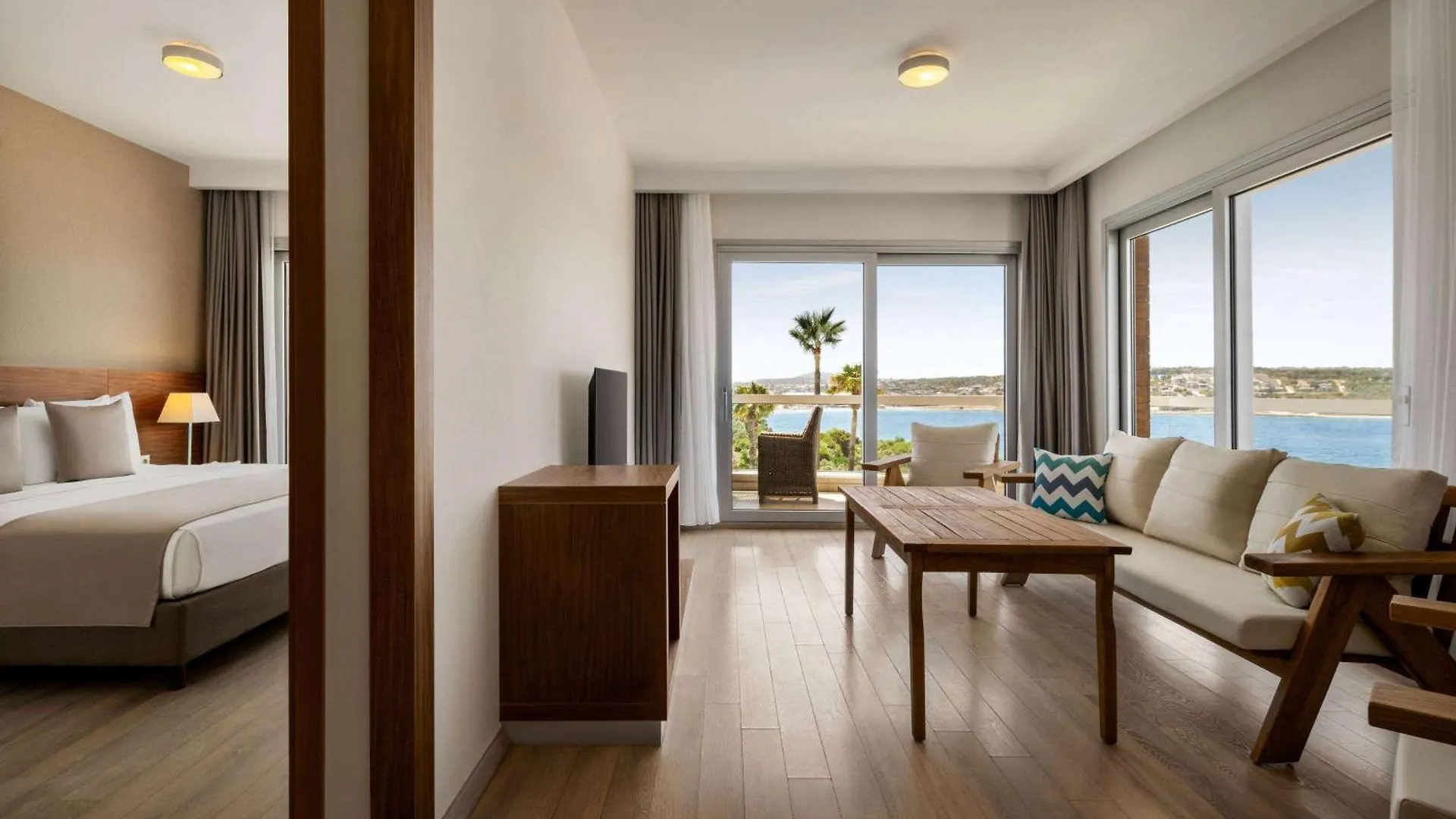 **  La Quinta By Wyndham Cesme Hotell Izmir Turkiet